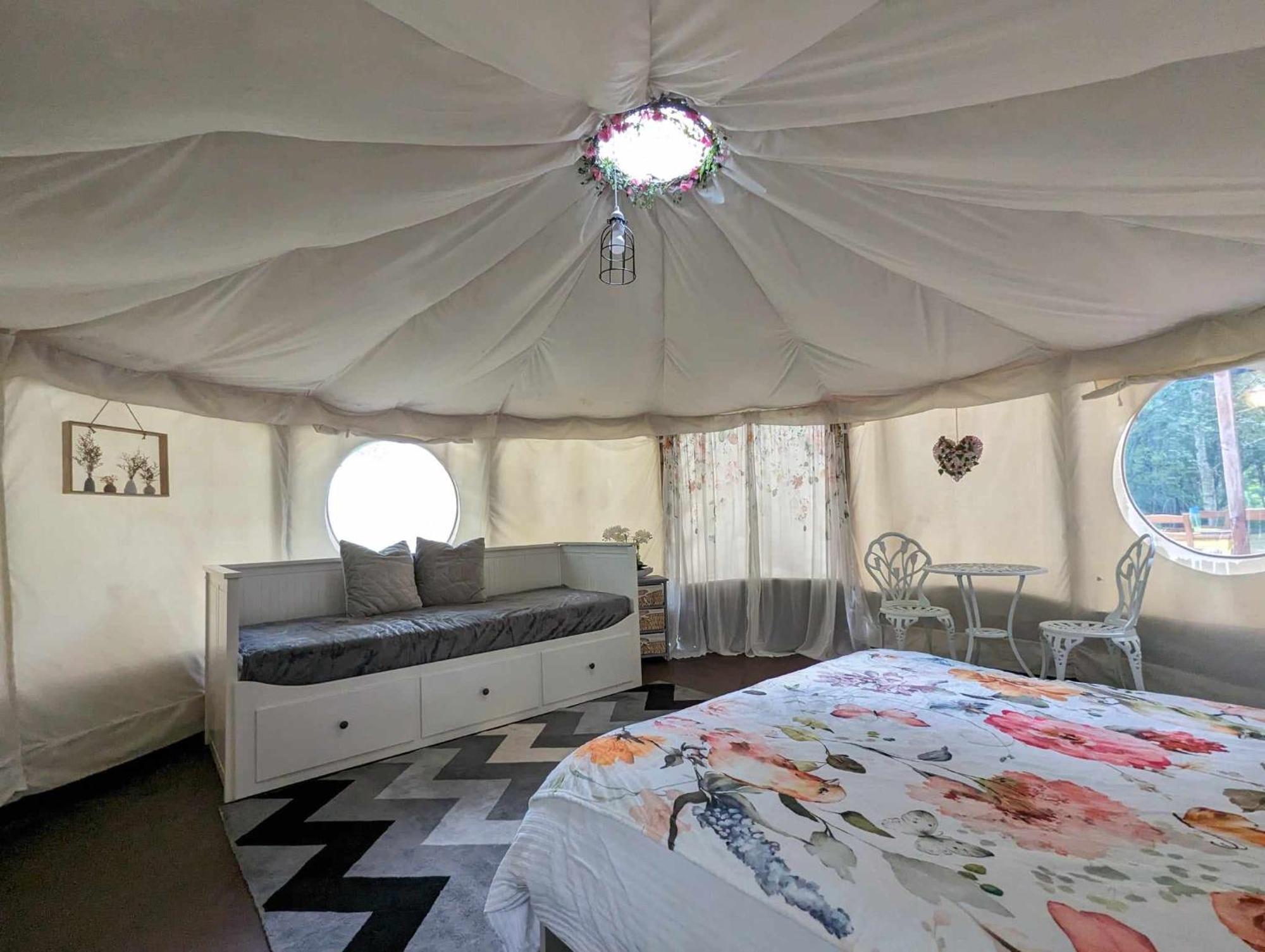 Hotel Luxury Glamping @Moulin des Forges à Moutier-Malcard Extérieur photo