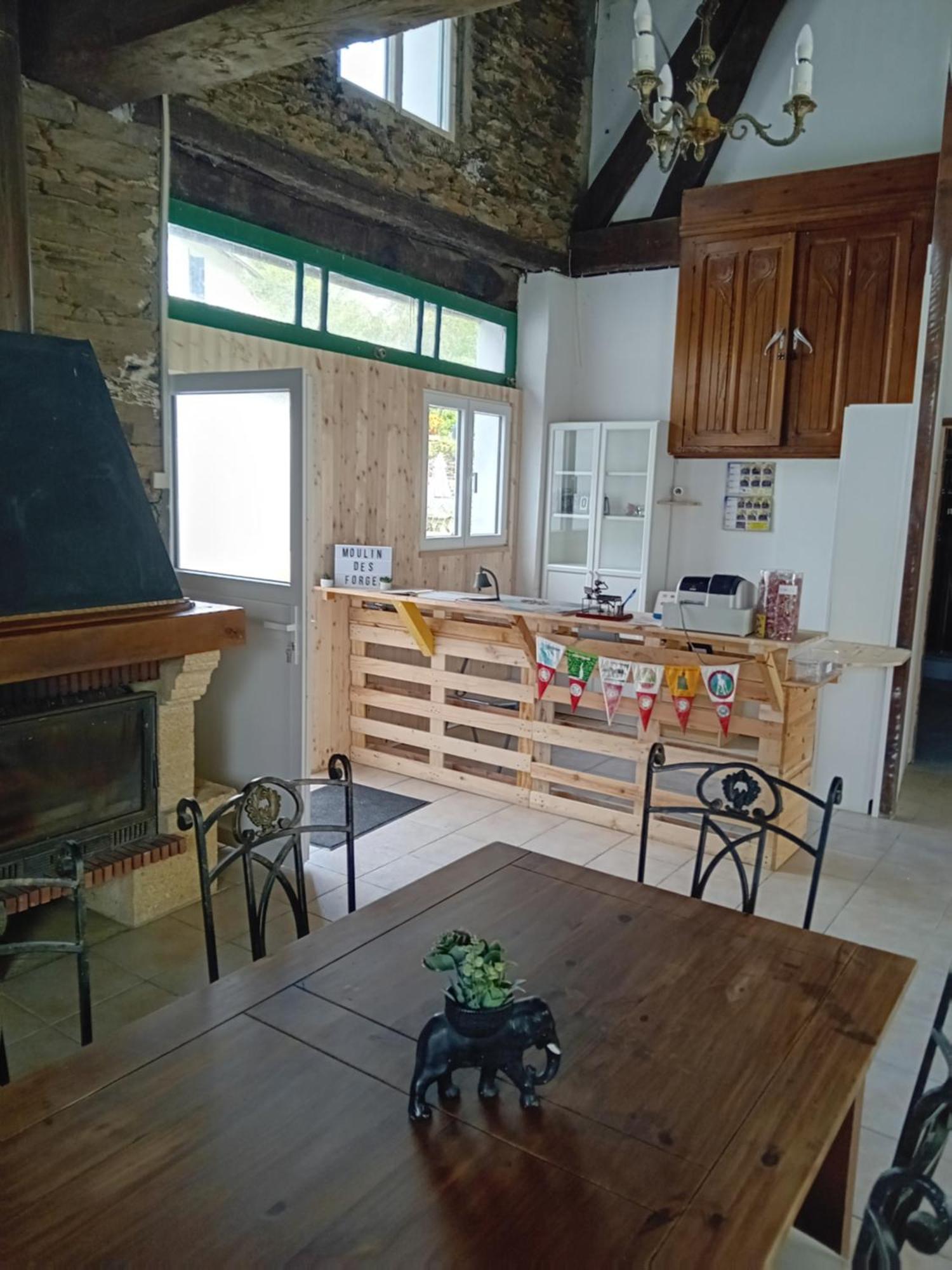 Hotel Luxury Glamping @Moulin des Forges à Moutier-Malcard Extérieur photo